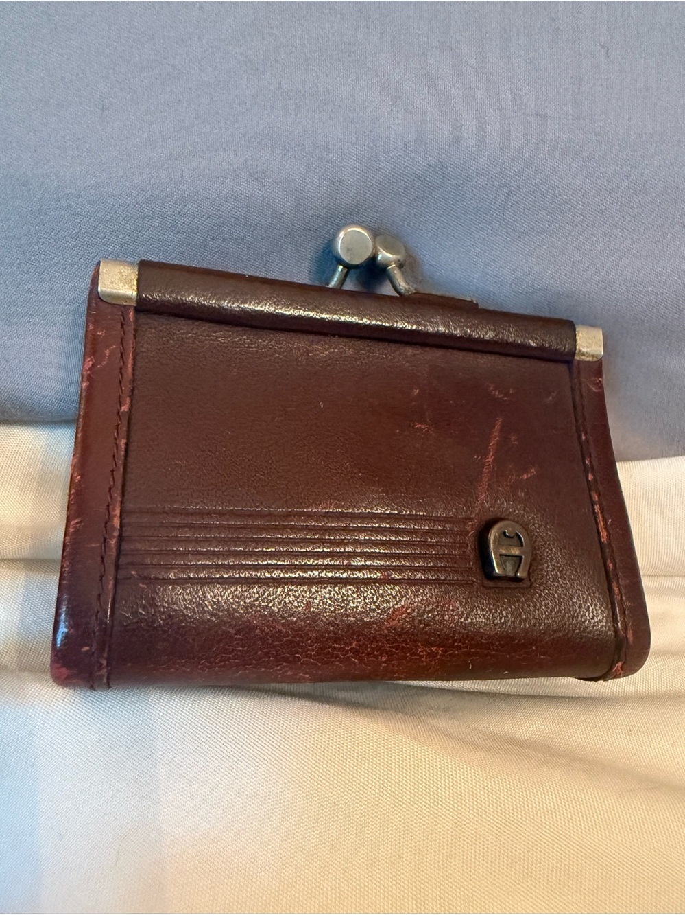 Vintage Etienne Aigner oxblood leather kiss-lock coin purse